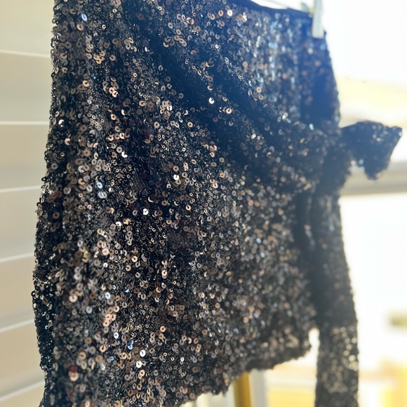 Lulus - Picture 8 of 13